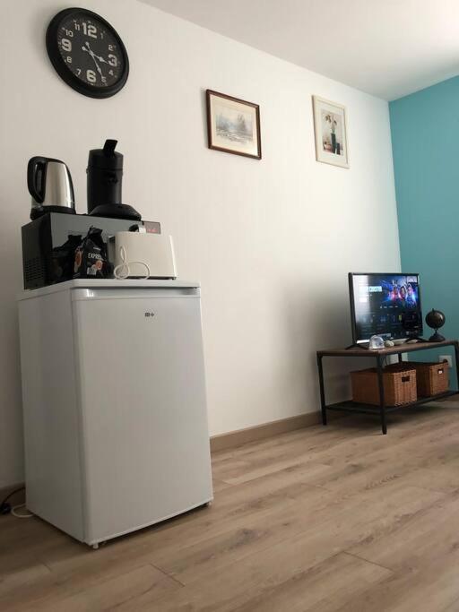 Superbe Appartement Meuble Refait A Neuf Tricastin Pierrelatte Esterno foto
